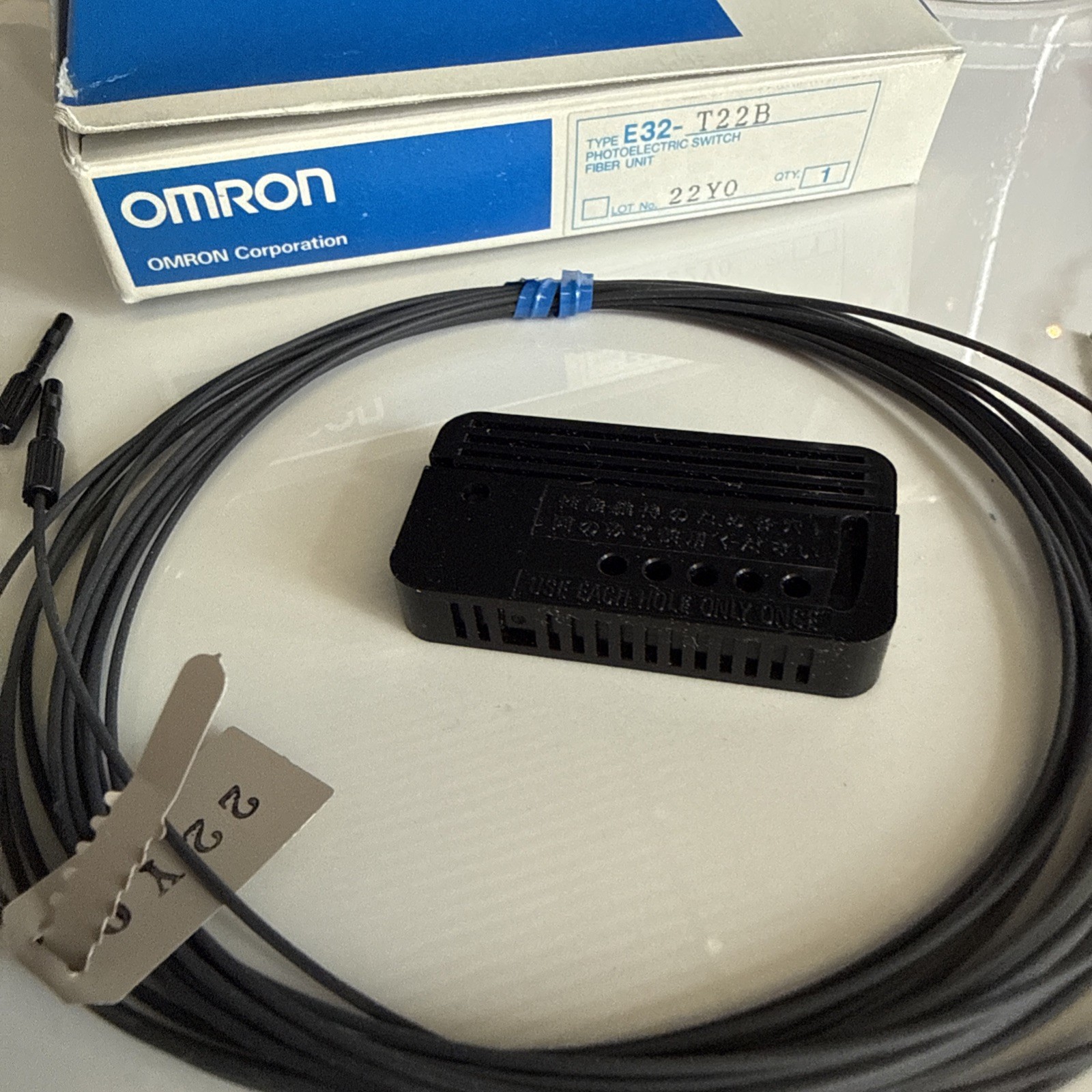 NEW*!Omron Photoelectric Switch Fiber Unit         E32-T22B FREE US SHIPPING