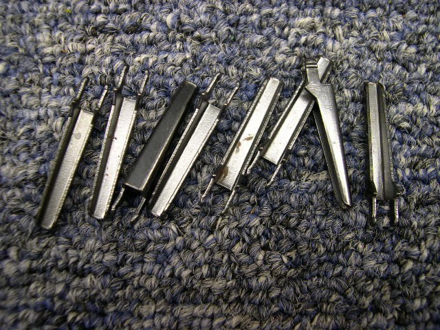 8 Metal Side Stakes for American Flyer Flat Cars