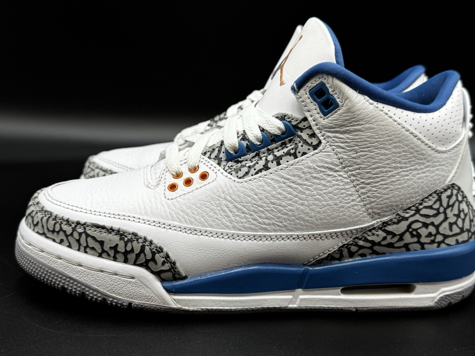 Size 8 - Jordan 3 Retro Mid Wizards shoes With Box! 🪄