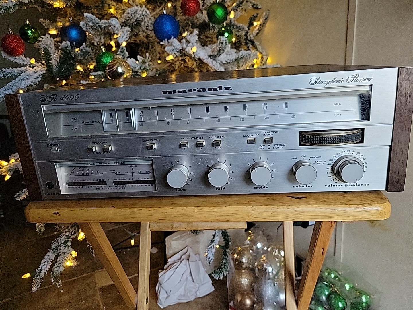 Vintage Marantz SR-4000 Stereo Receiver - TESTED WORKING