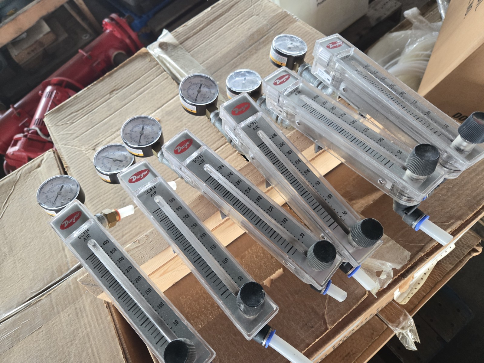 Dwyer RMC-104 SCFH 50-400 T50AD Air Flowmeter 15-1/4"