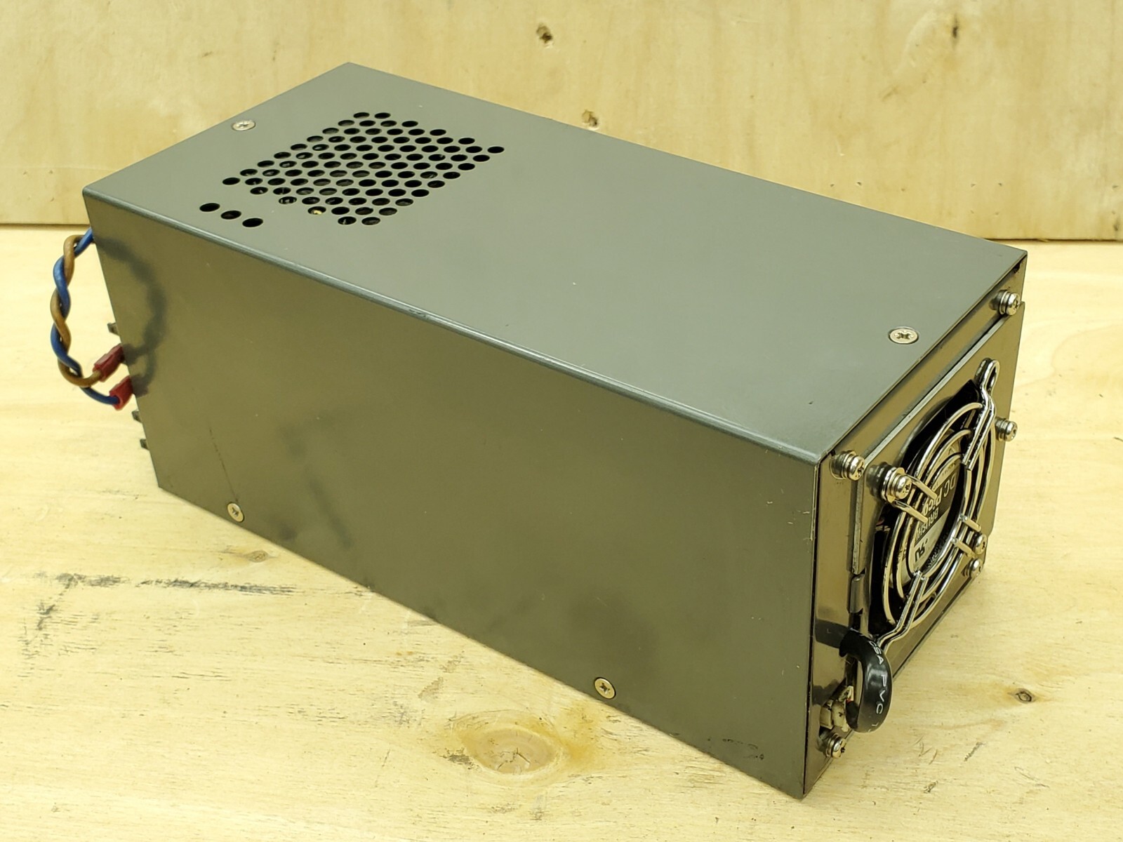 Nemic-Lambda SR230-24 Power Supply 115/230 VAC Input 24 VDC @ 10 Amp Output