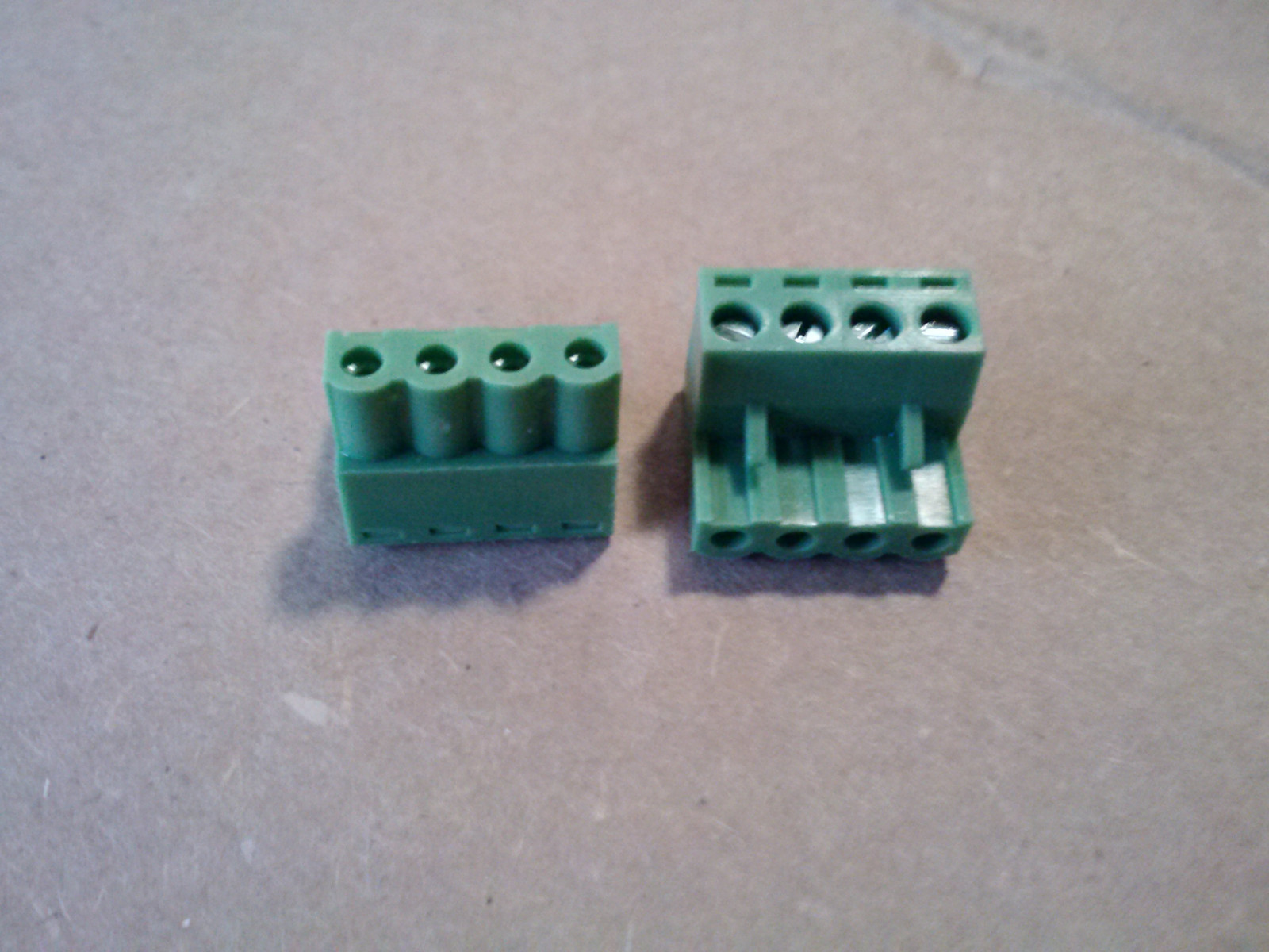 4-Pin Speaker Out Output Plug TOA Electronics Amplifier Mixer Processor