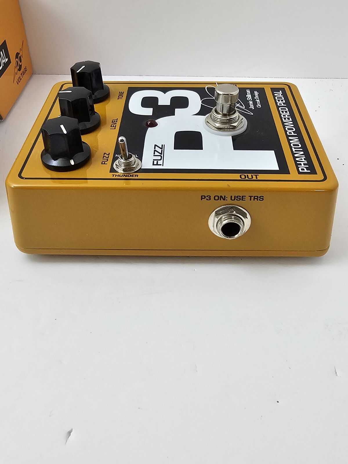 DC Voltage P3 Fuzz Jamie Stillman Phantom Powered Rare Guitar Effect Pedal