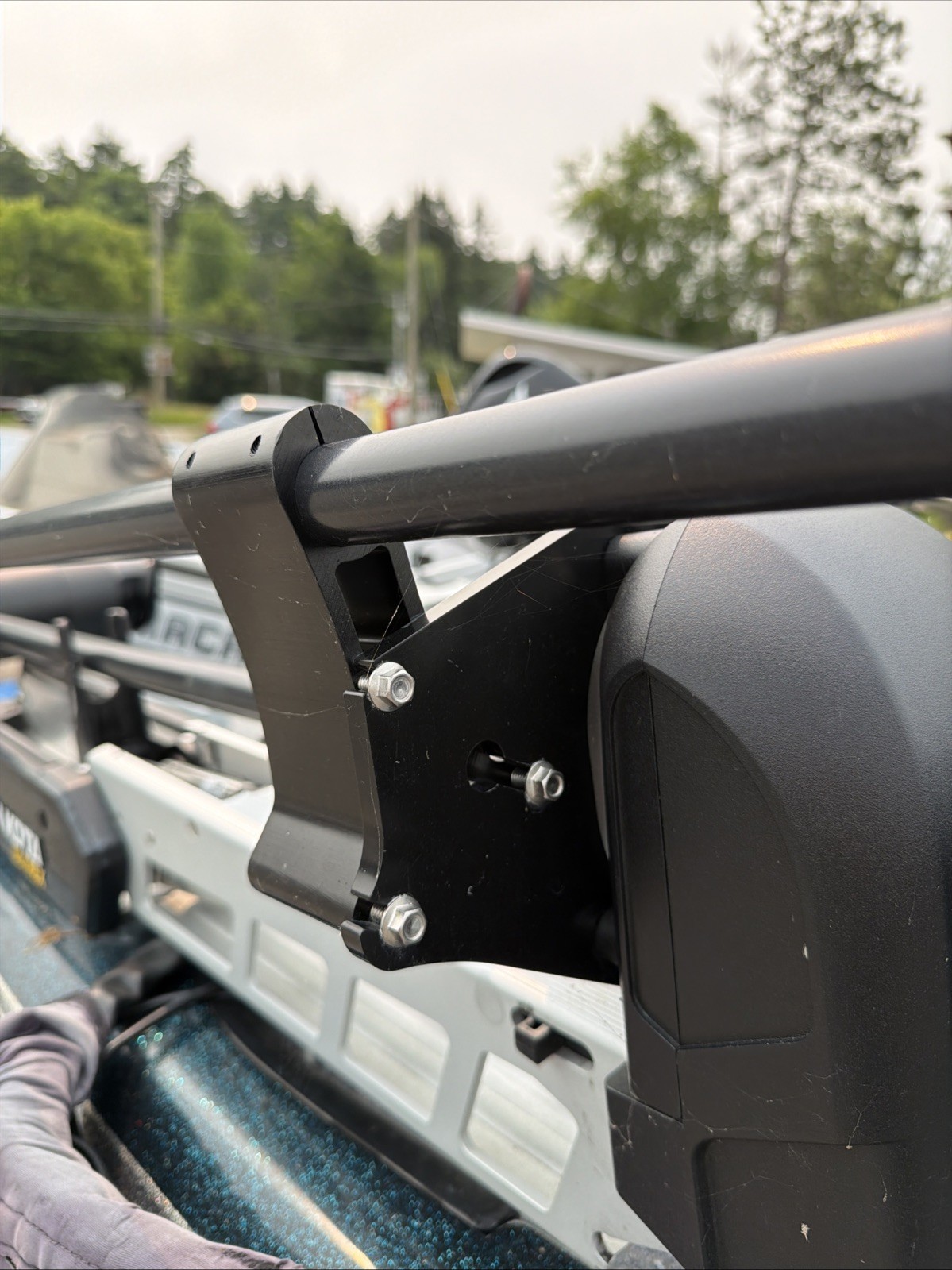 Humminbird Mega 360 Ultrex with Ultrex Mount