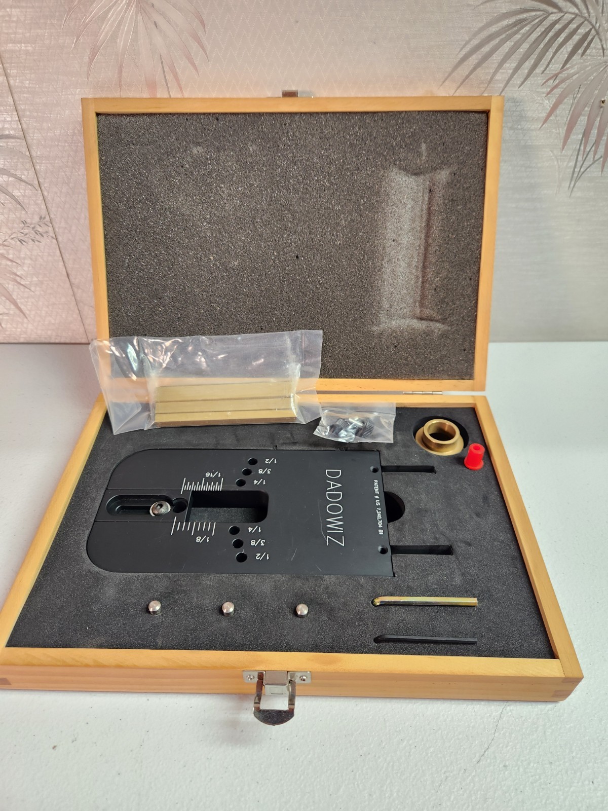 Dadowiz Precision Dado Fixture Jig for Router Never Used Wood Case