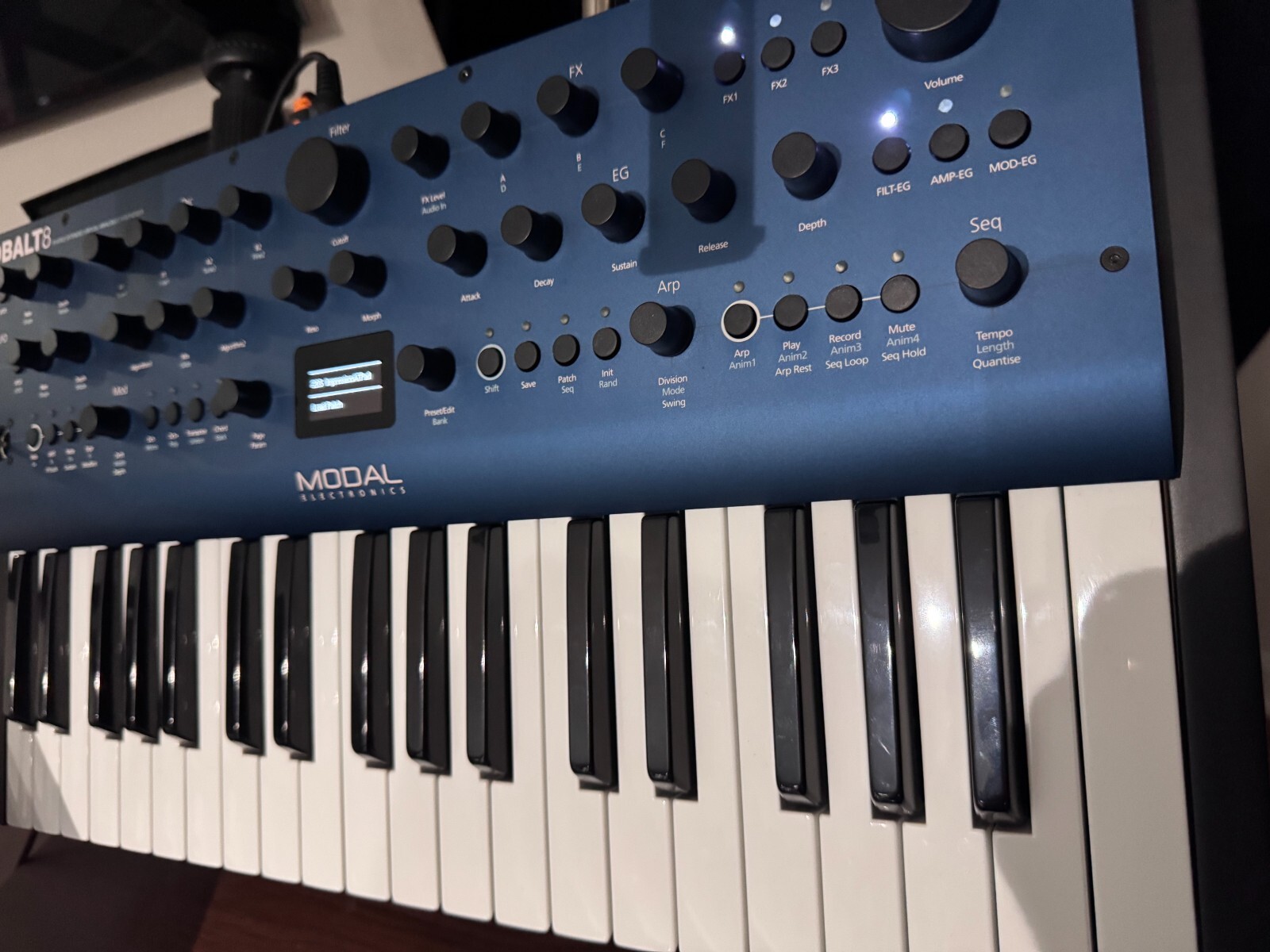 Modal Electronics Ltd Cobalt8 37-Key 8 Voice Extended Virtual Analog Synthesizer