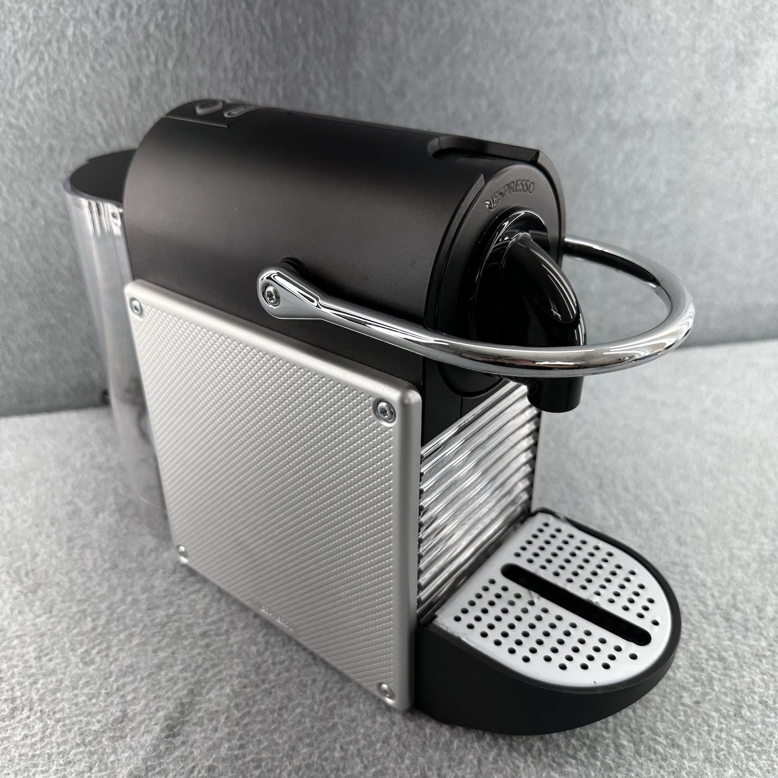 Nespresso Pixie EN124S Coffee & Espresso Machine DeLonghi Black/Silver Complete