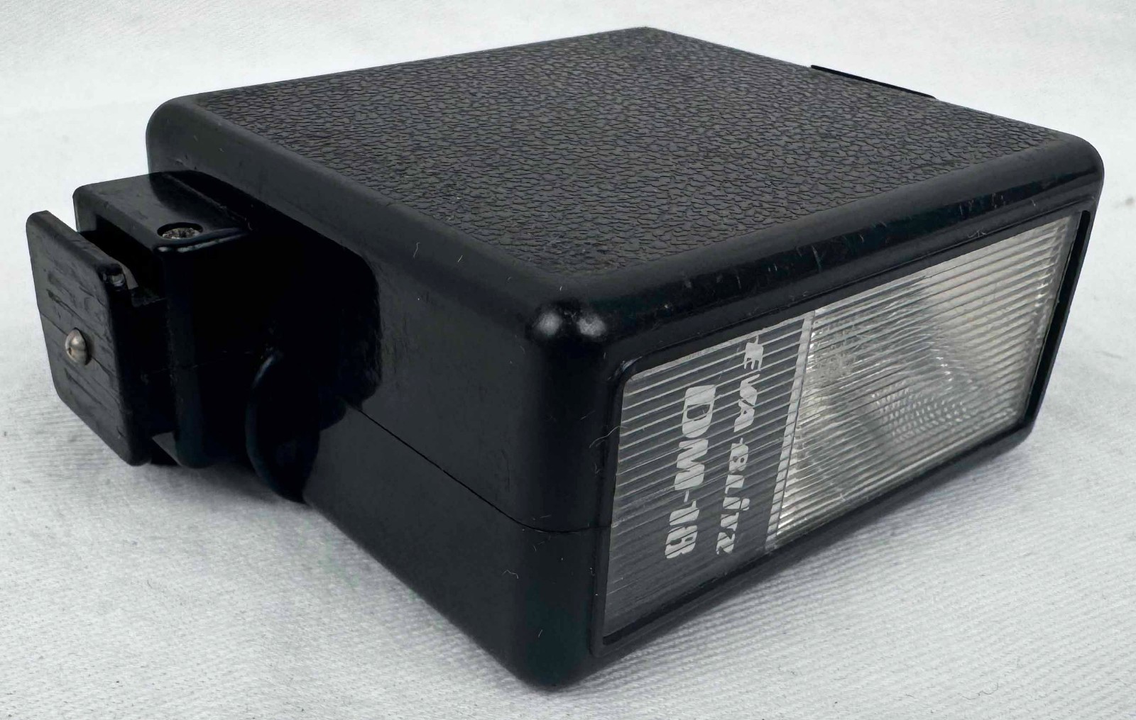 Eva Blitz DM-18 Flash