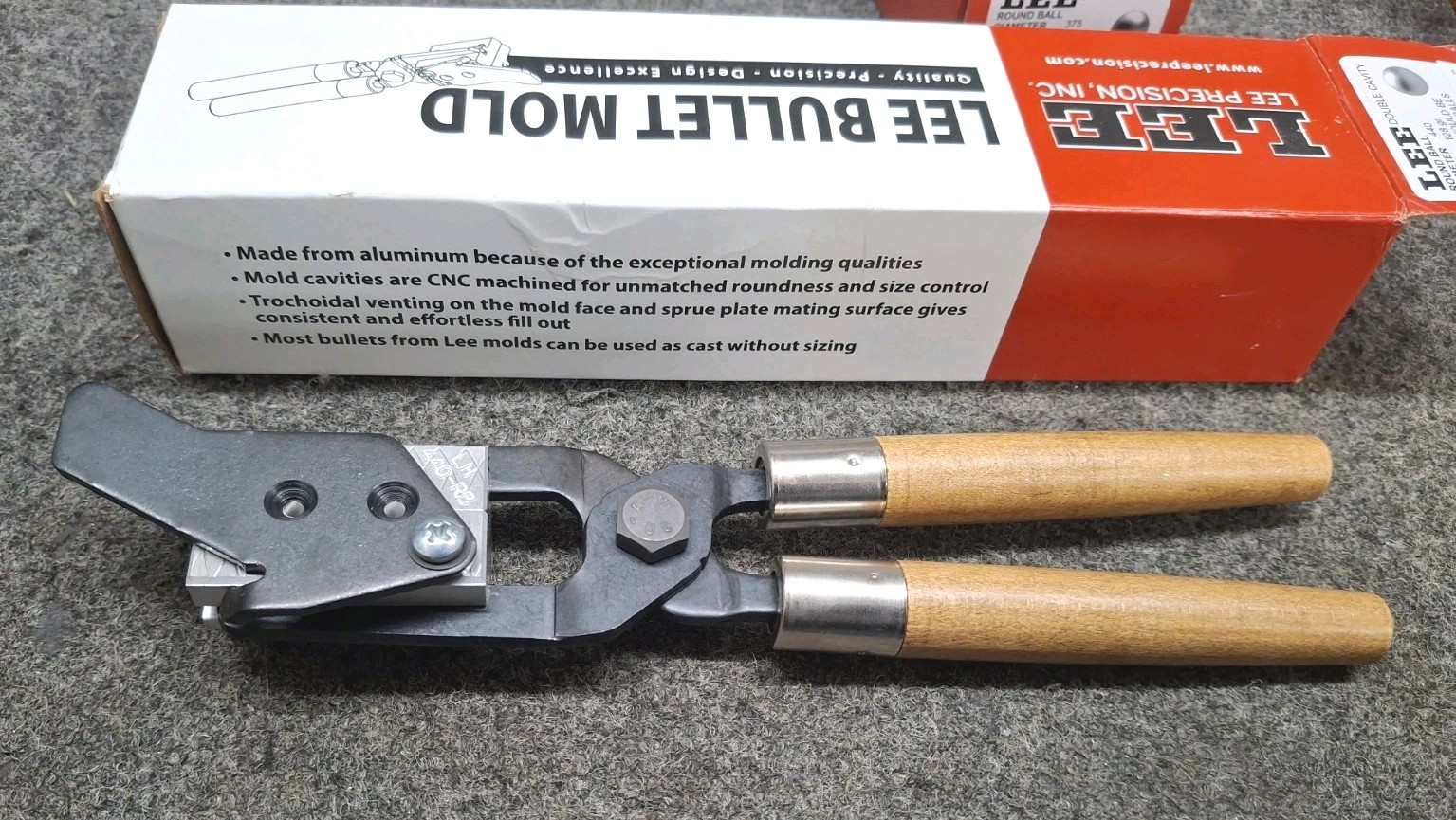 Lee Mold Double Cavity Ball 440 (90436)