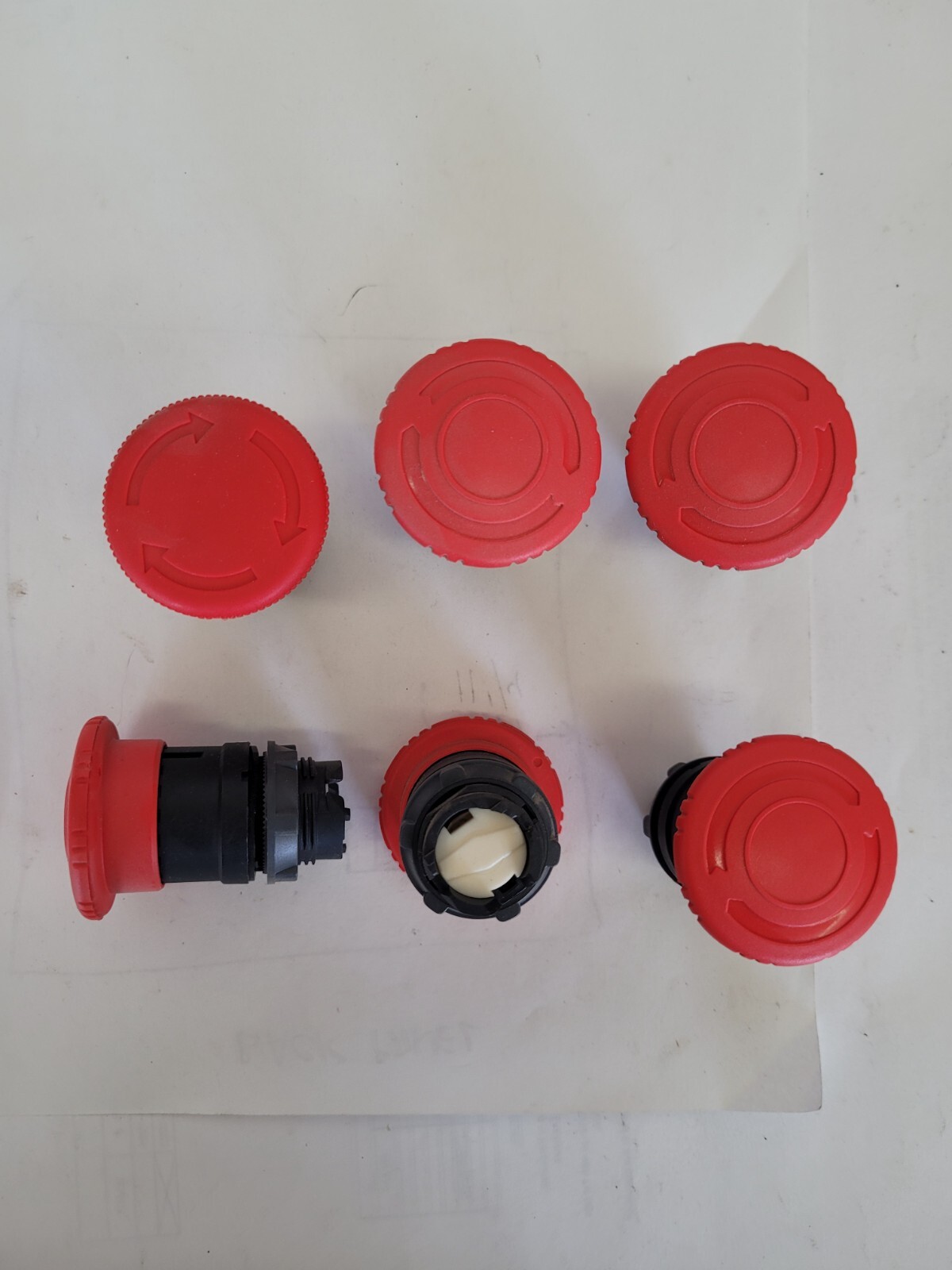 NEW W/OUT BOX TELEMECANIQUE ZB5BS944 RED PUSH BUTTON (LOT 0F 6)
