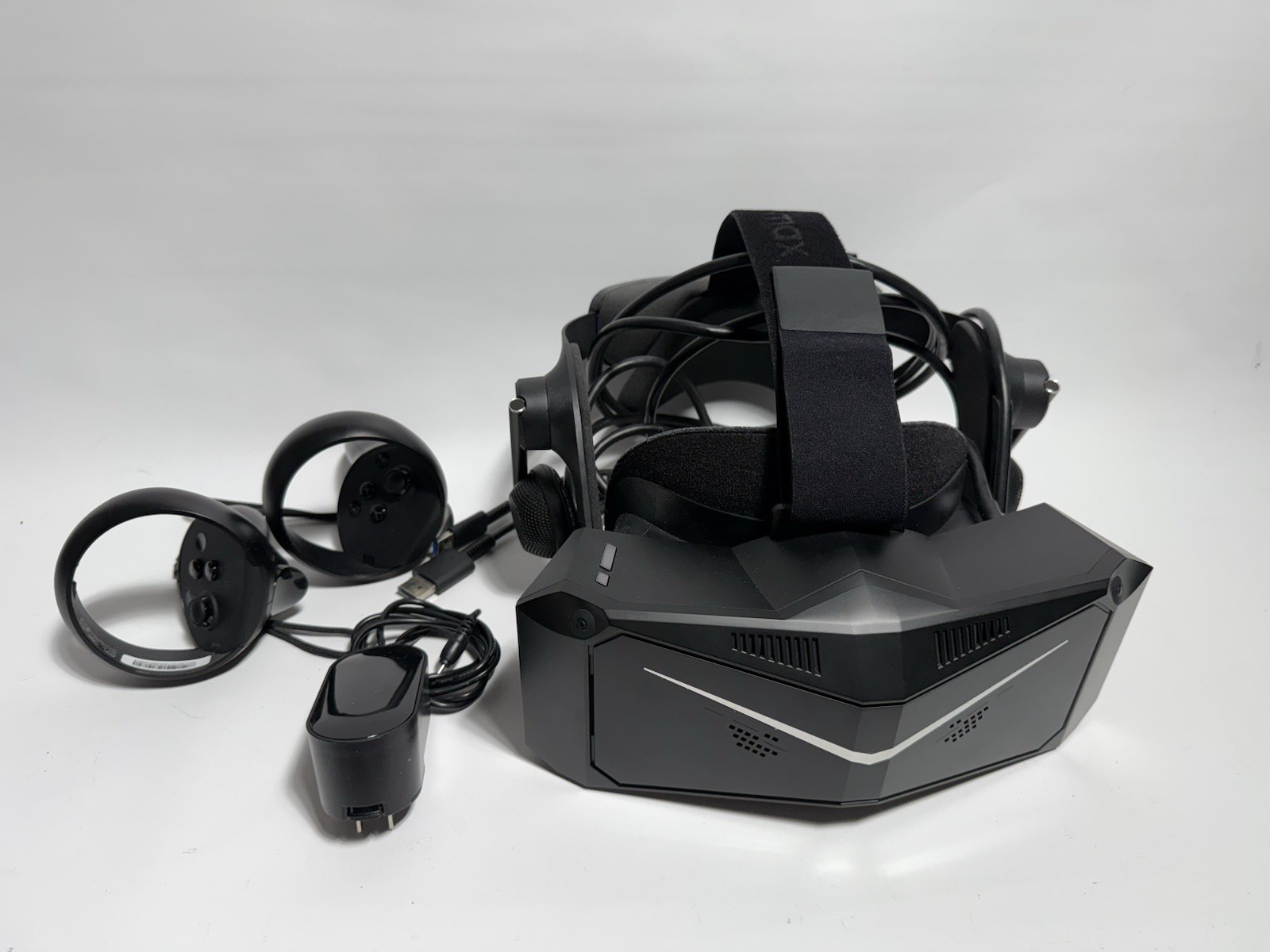 Pimax Crystal Light VR Headset with 2 Controllers