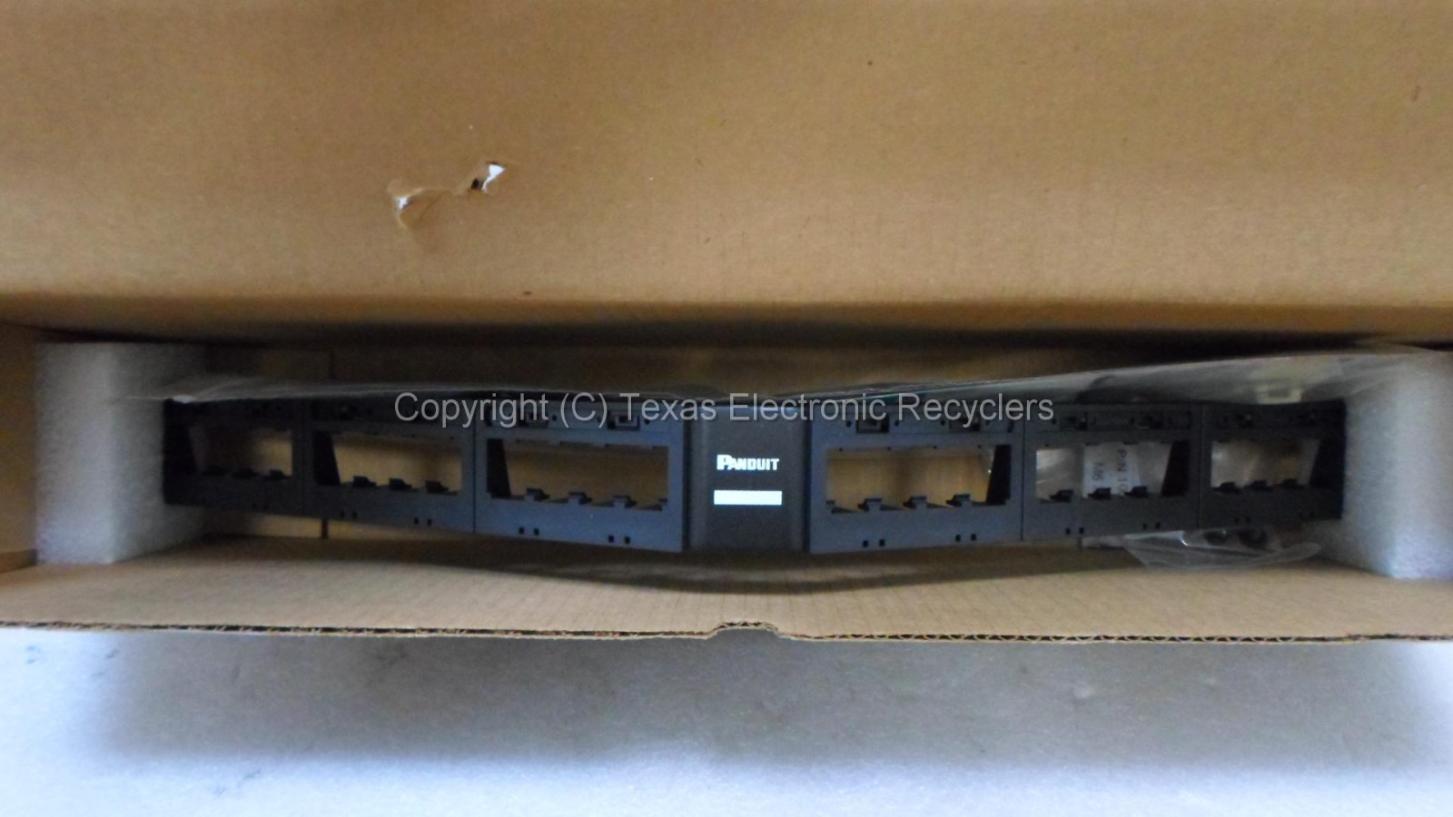 NOB - Panduit UICMPPA24BL Mini-Com Modular Angled 24-Port Patch Panel