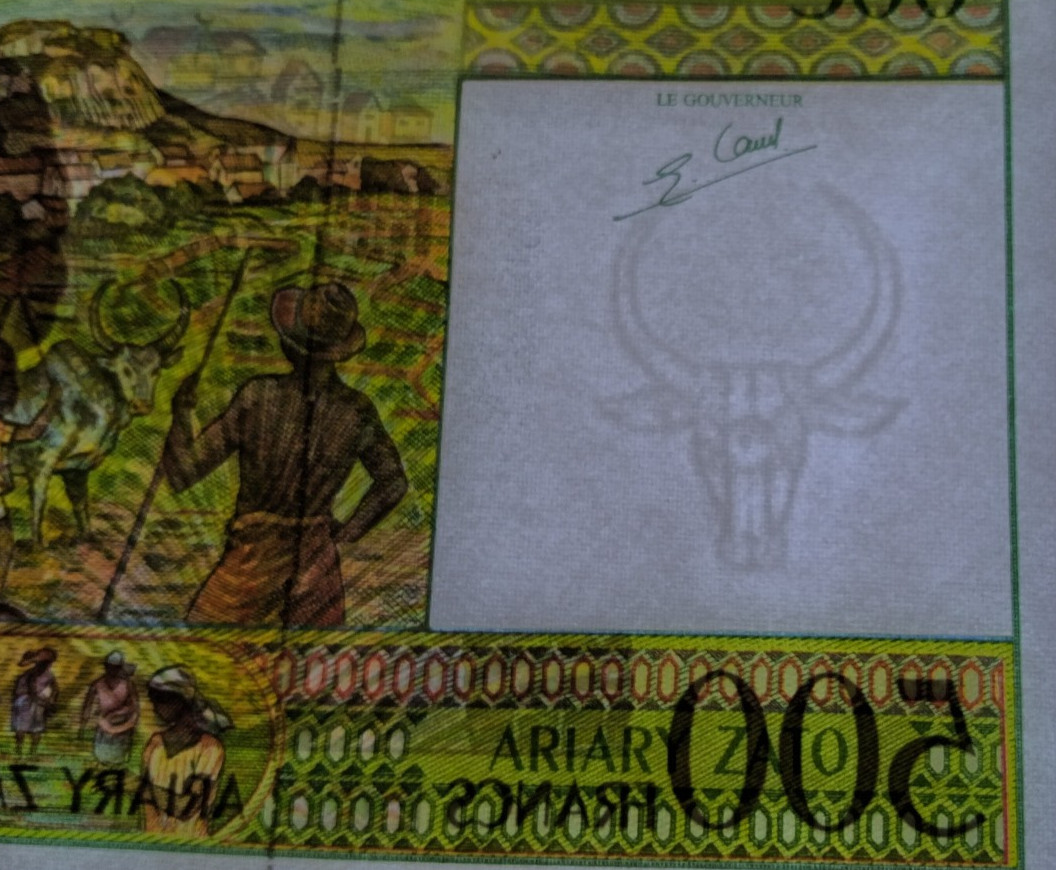 MADAGASCAR 500 Francs1994 UNC
