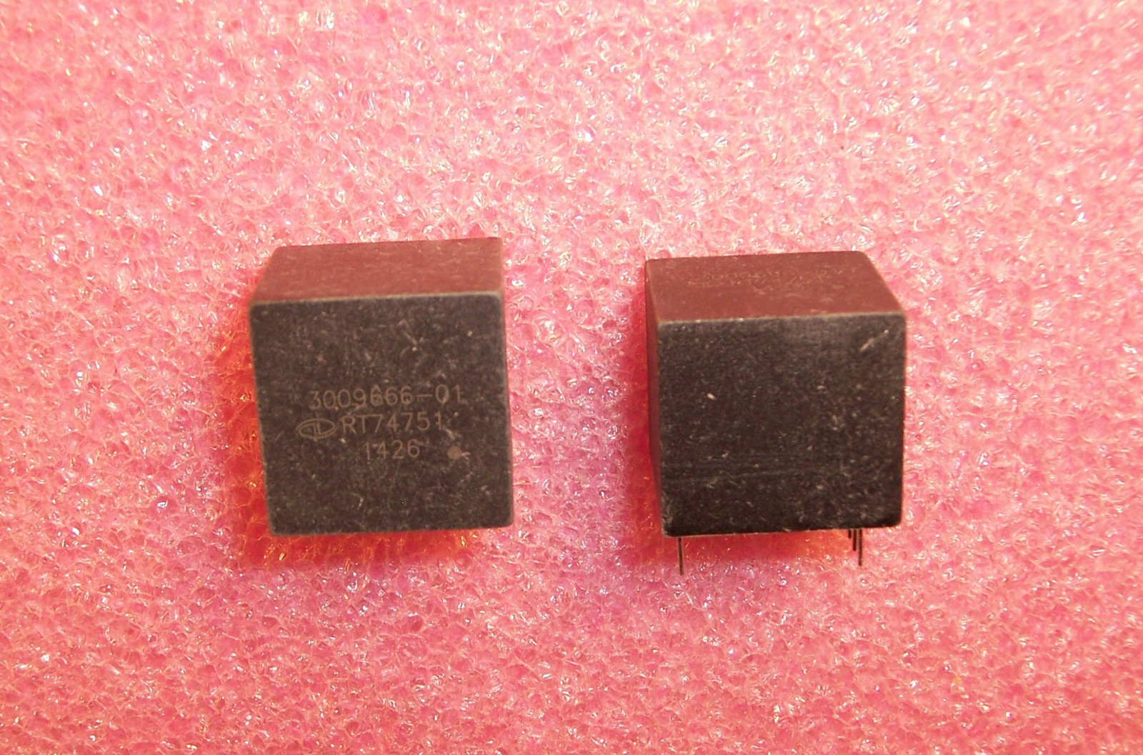 QTY (2) RT74751 TRANSFORMERS ROHS 3009666-01