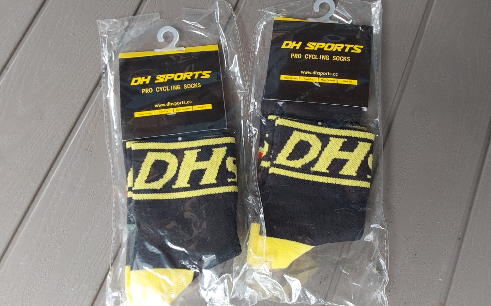 2 PAIRS !  Women Men's Cycling Socks DH Sports size S Ankle Foot bike MTB