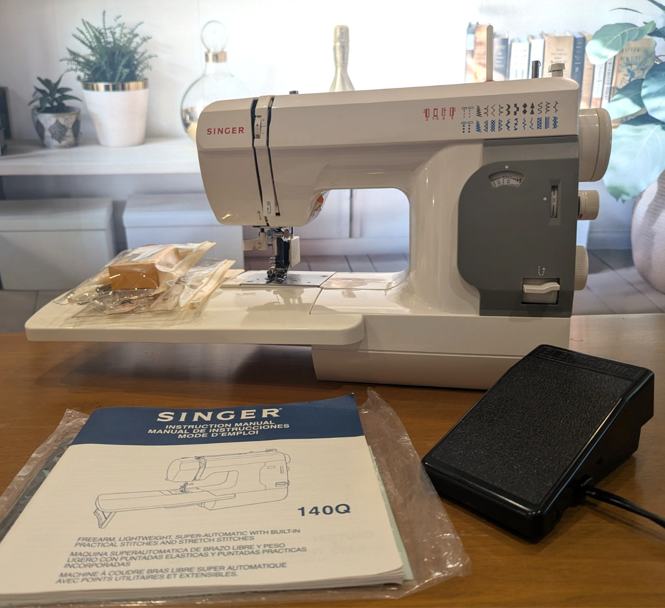 Singer 140Q Sewing Quilting Machine Extension Table Walking Foot Accessories