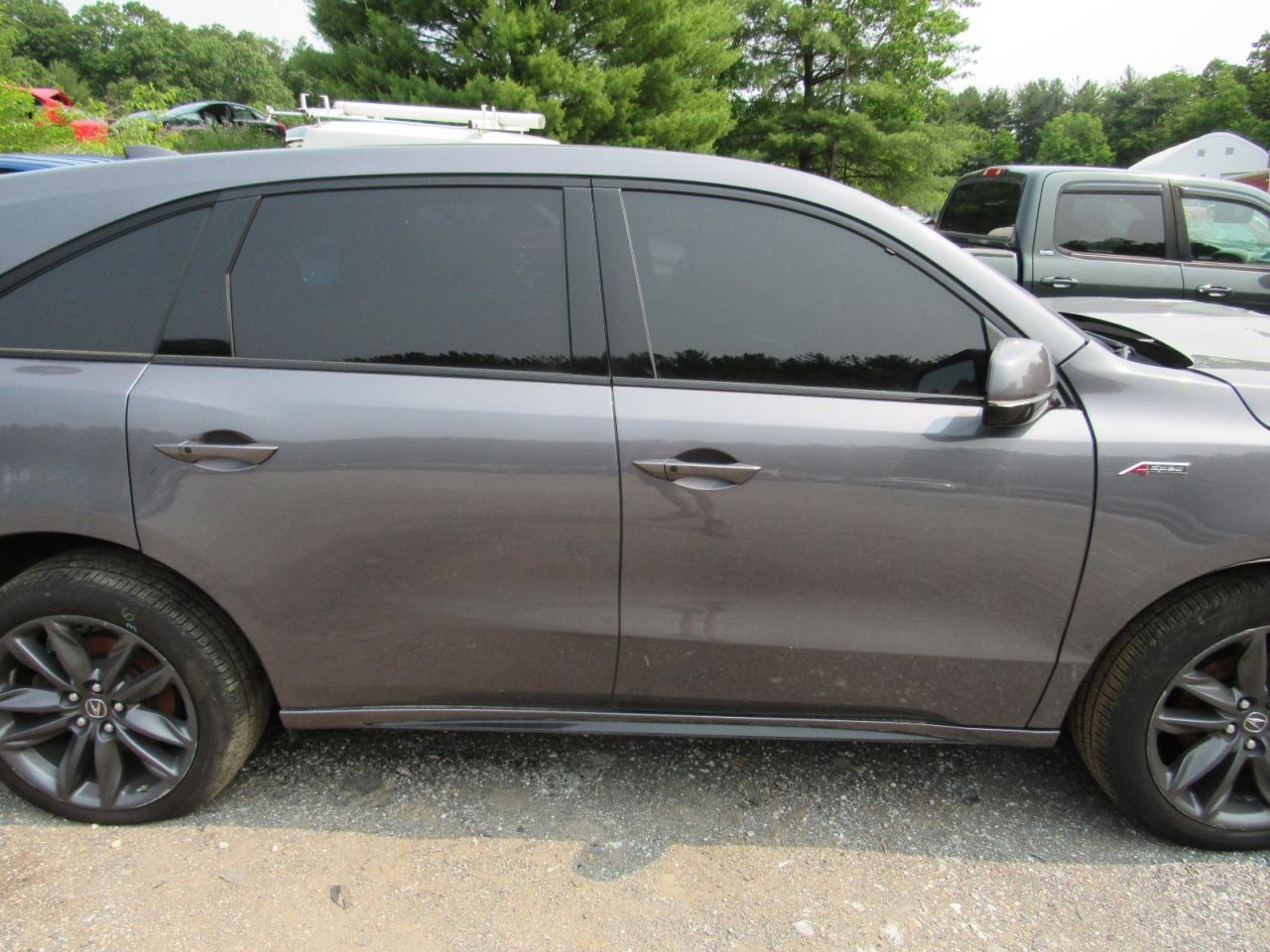 MDX 2019 Glove Box 1050233