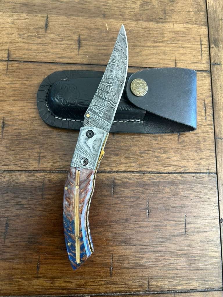 8" CUSTOM HANDMADE DAMASCUS PINECONE RESIN HANDLE FOLDING KNIFE WITH SHEATH F10