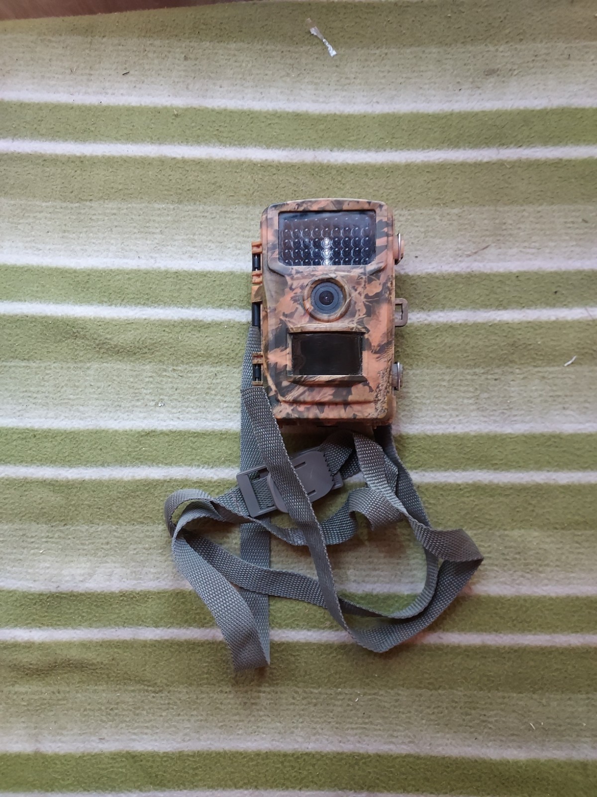 Hunting Trail Camera CamPark Model T-40 Power 8*AA Battery DC6V Input