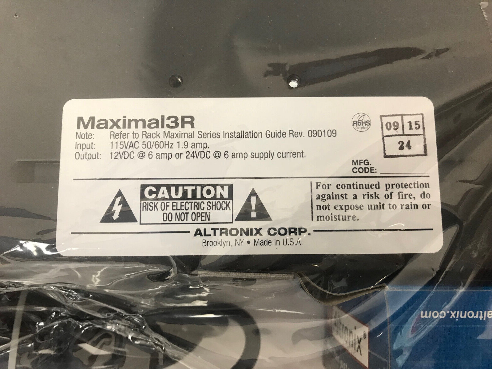 ALTRONIX MAXIMAL3R REACK MOUNT ACCESS POWER CONTROLLER W/POWER SUPPLY OPEN BOX