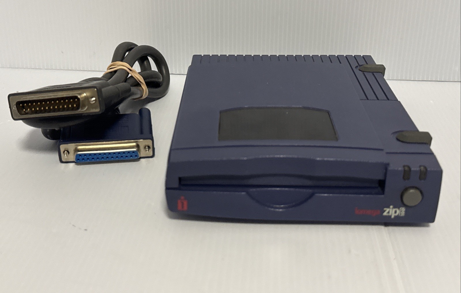 Iomega Zip100 External Parallel Port Drive Model Z100P2 /No Power Cable/Read