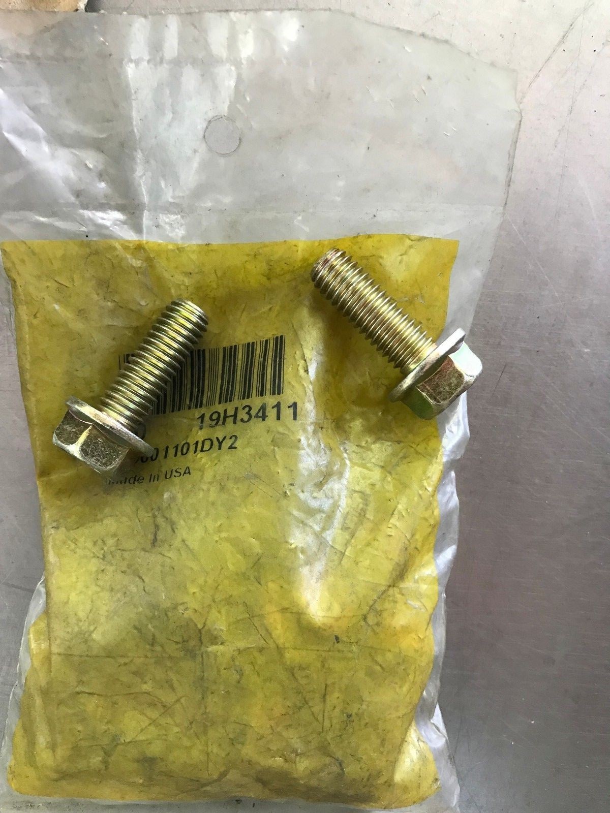 19H3411  GENUINE John Deere SCREW BOLT  QTY of 2 BOLTS   Replaces 51325100
