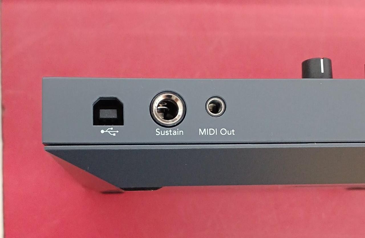 Novation FLKEY MINI 25-Key USB MIDI Keyboard Controller for FL Studio Tested