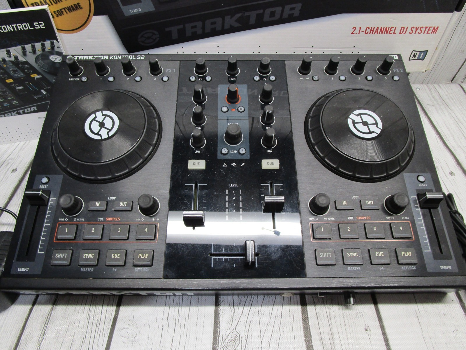 Native Instruments Traktor Kontrol S2 MK1 DJ Controller wPSU USB in Original Box
