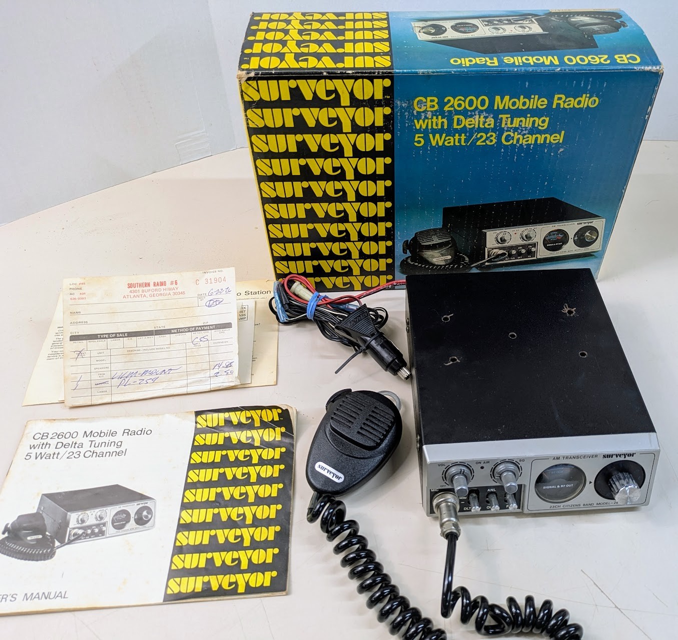 Vintage 1976 Surveyor Citizens Band CB 2600 AM Transceiver 23ch Tested Working