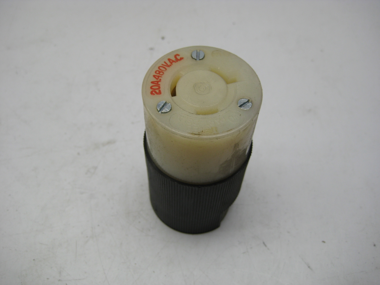 HUBBELL 20A.480VAC TWIST-LOCK PLUG NSNP