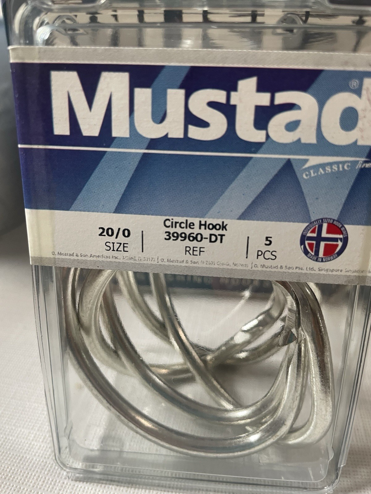 Mustad 39960-DT Circle Hooks Size 20/0 . Qty 5