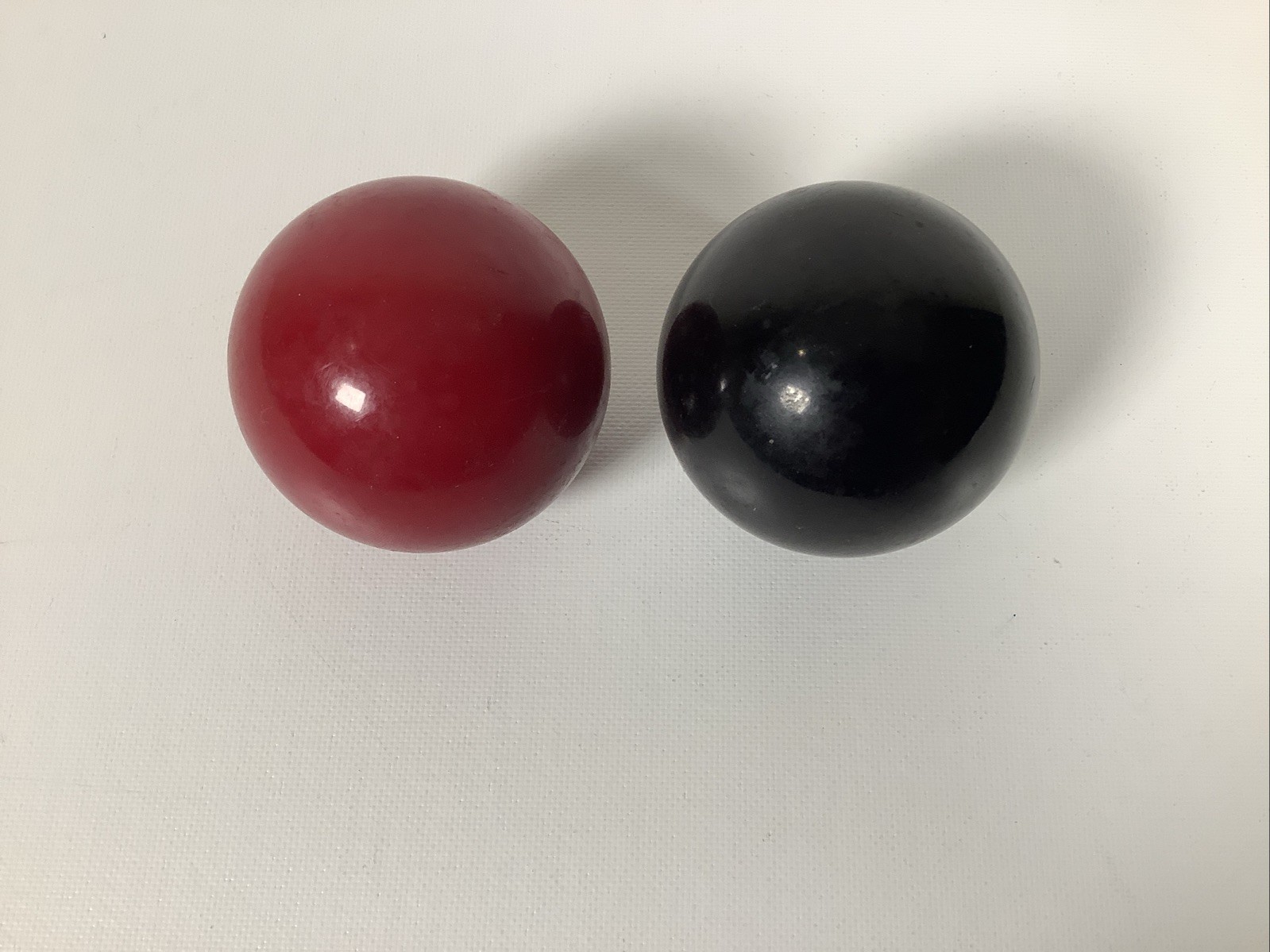 Snooker Billiard Red and Black Balls 2 1/16"