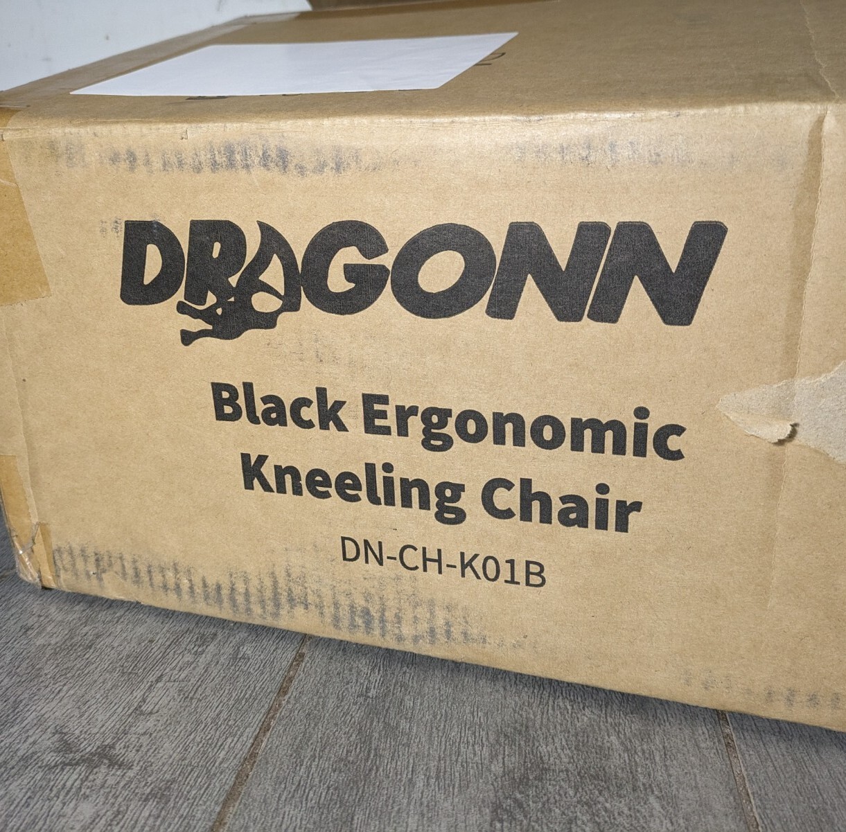 VIVO DRAGONN Adjustable Ergonomic Kneeling Chair Stool DN-CH-K01B