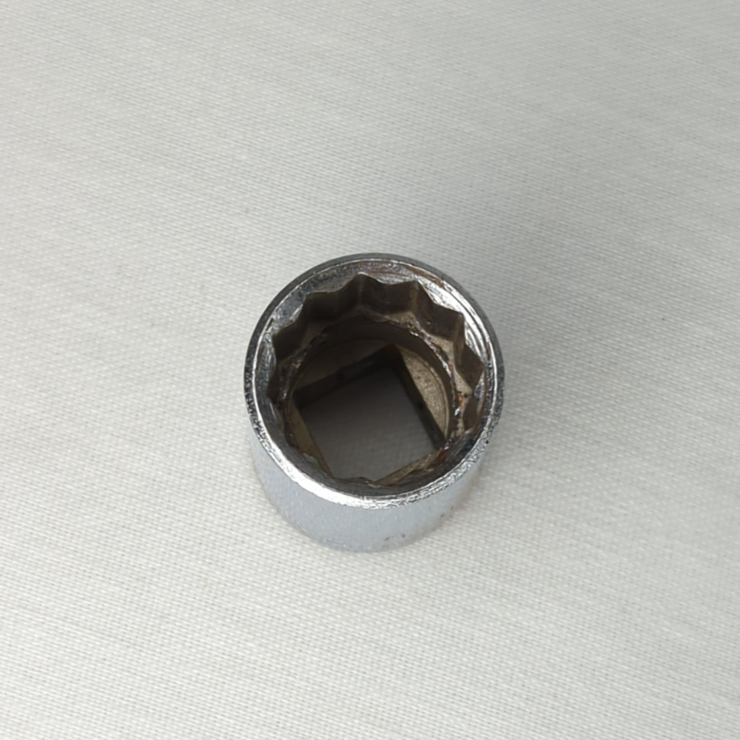 Hunter 9/16" SAE 3/8" Drive 12 Point W1213 Socket Japan
