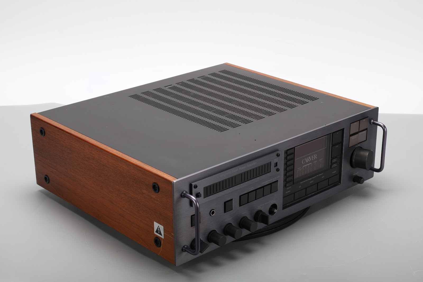 Carver MXR-2000 Stereo Receiver - Fair Condition