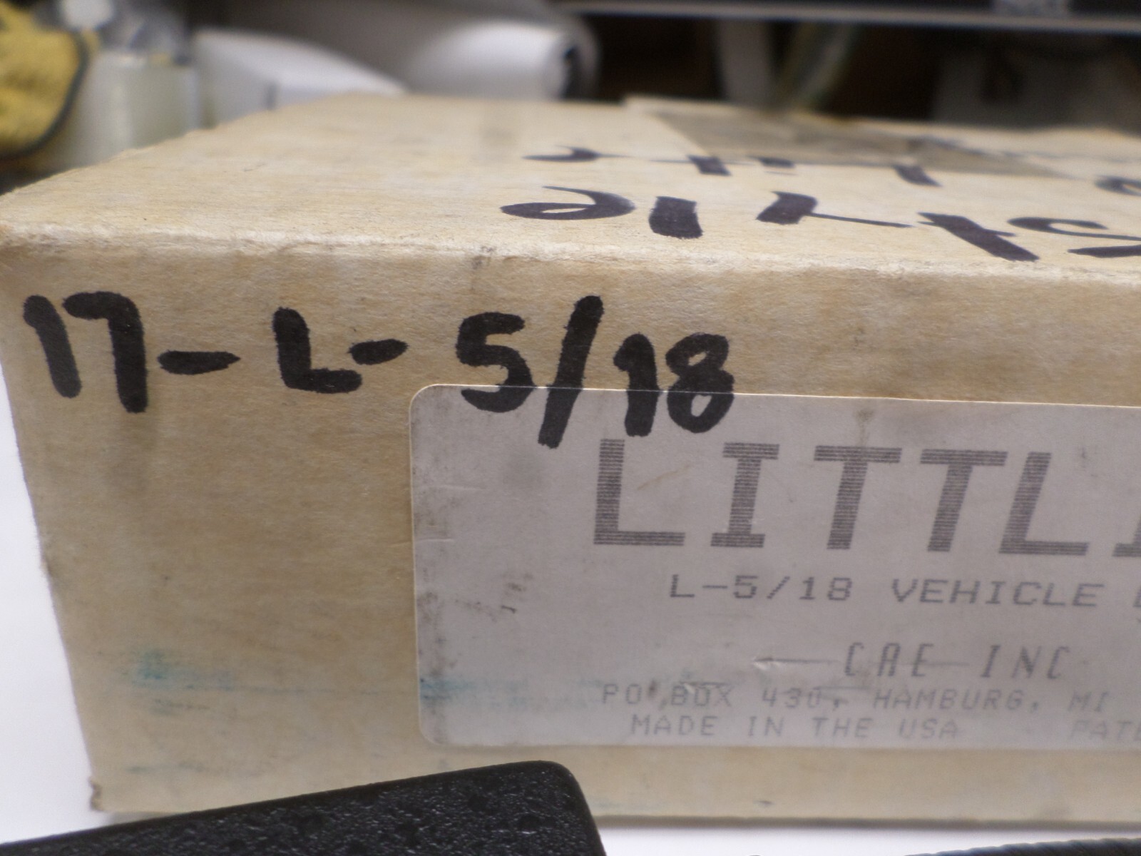 Littlite 17-L-5/18 Task Light with Mounting Chassis (Missing Light Shield)