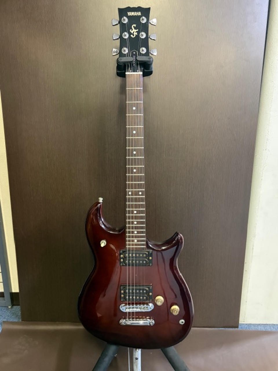 YAMAHA SF5000 Electric Guitar