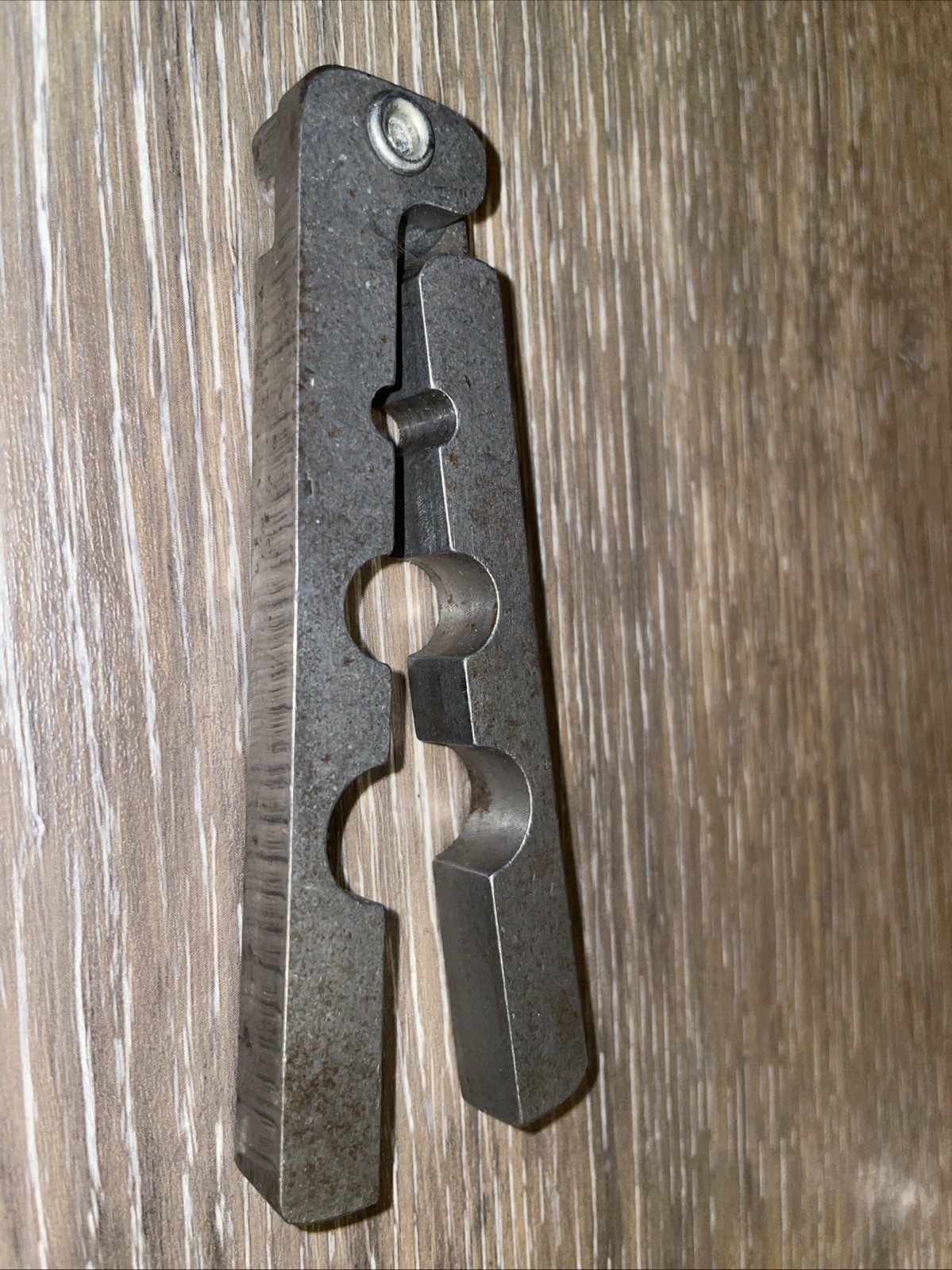 Steel Tail Stripper