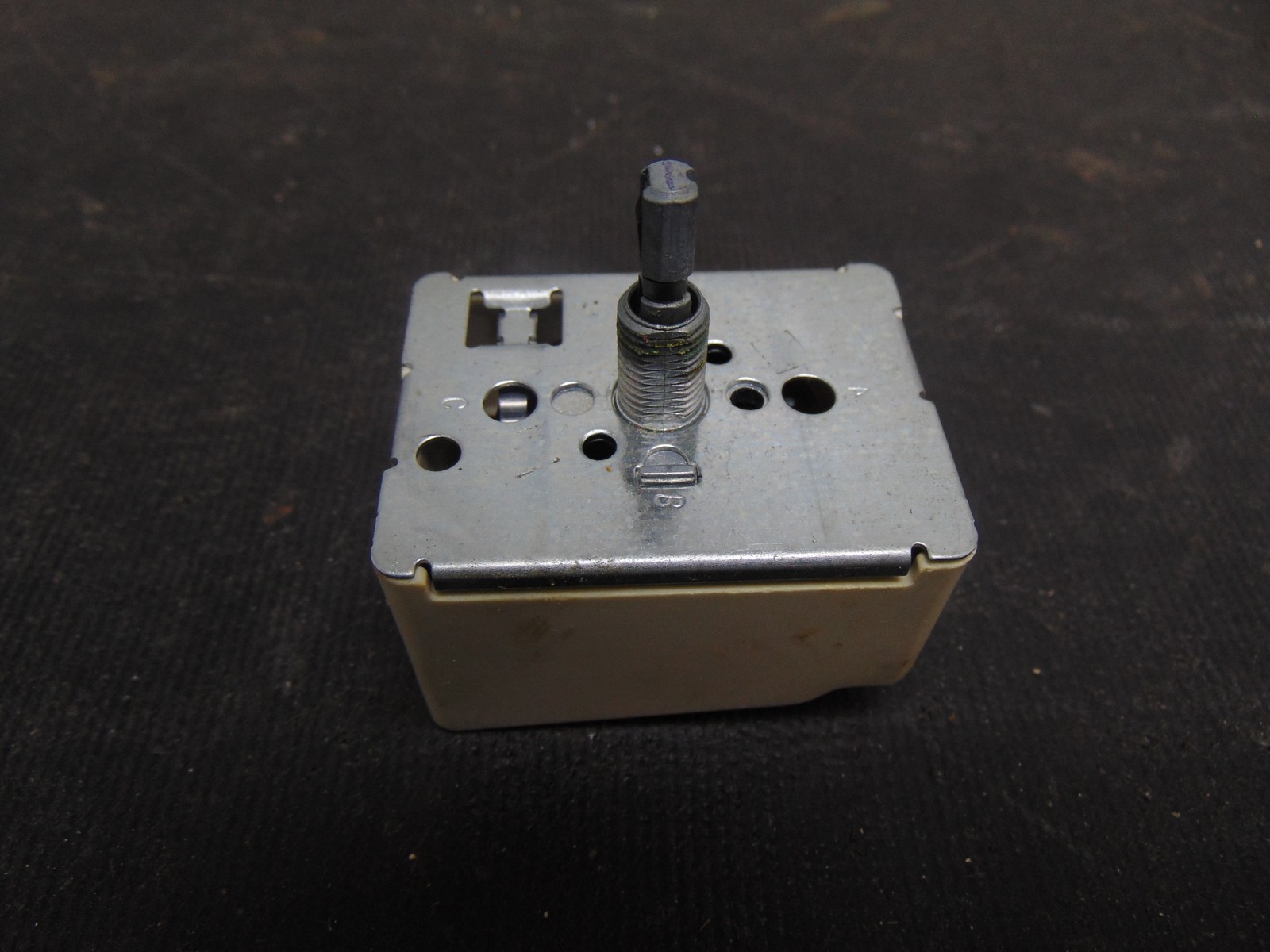 KitchenAid Range KESC307HBS6 Surface Element Control Switch 9751362