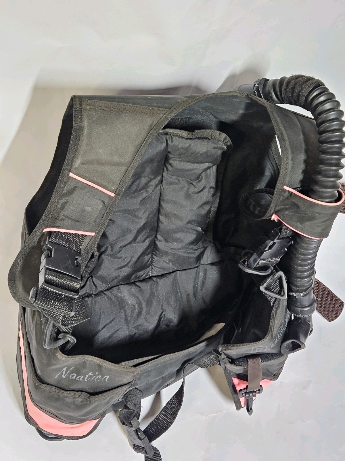 Pink Dacor Nautien Scuba Vest