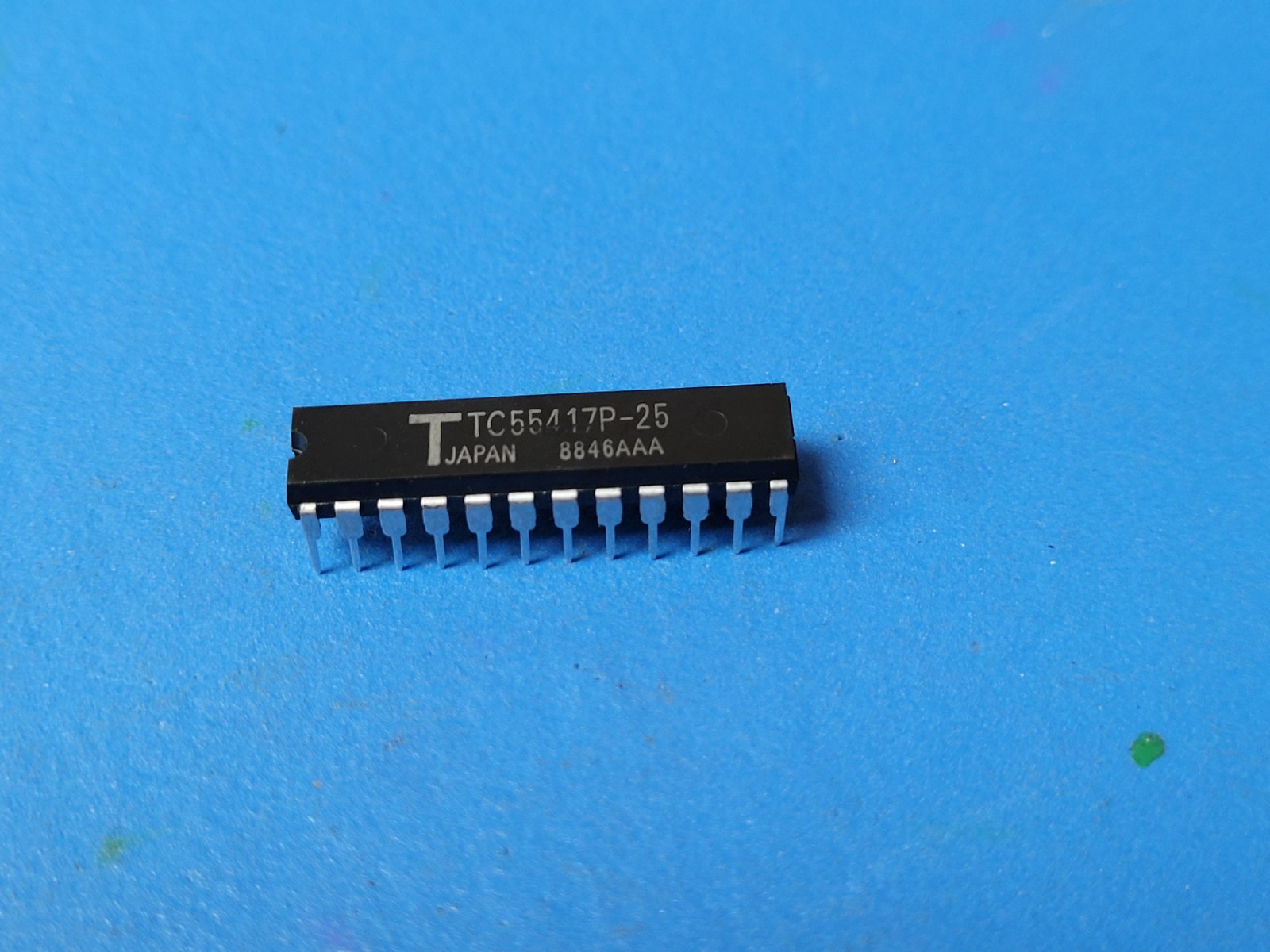(1 PC) TC55417P-25 Toshiba Standard SRAM, 16KX4, 25ns, CMOS, PDIP24