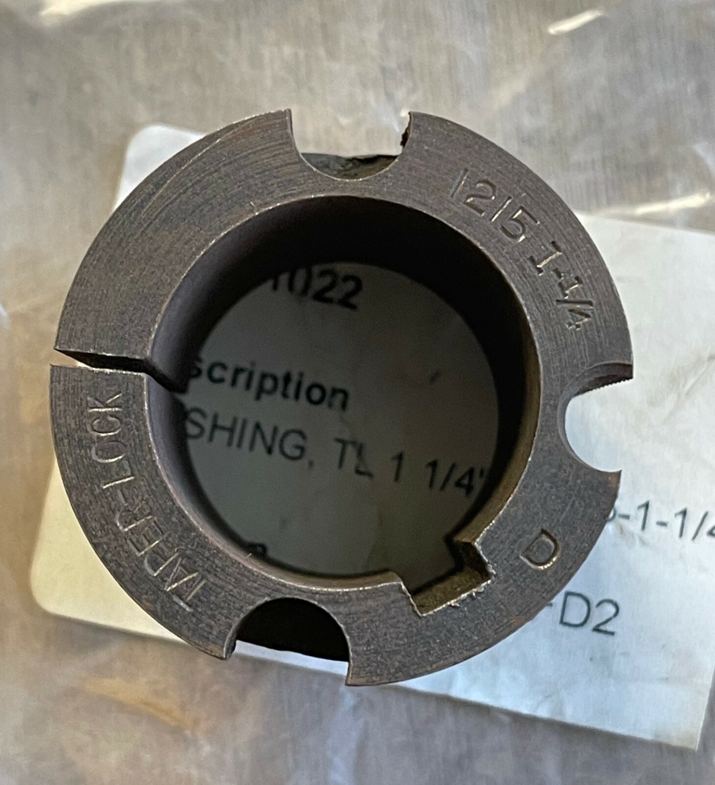 UNBRANDED 2015 1-1/4 TAPER-LOCK BUSHING WITH KEYWAY NEW MISSING SCREWS