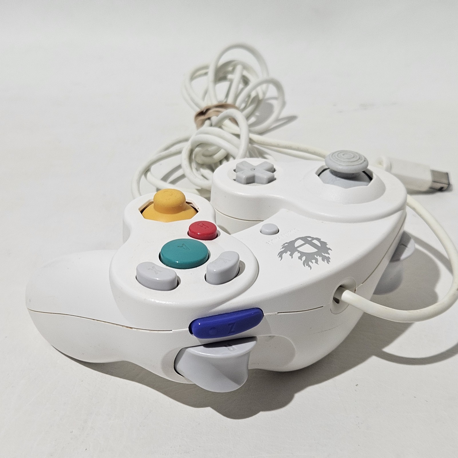Nintendo Super Smash Bros White Classic Gamecube Controller Tested OEM