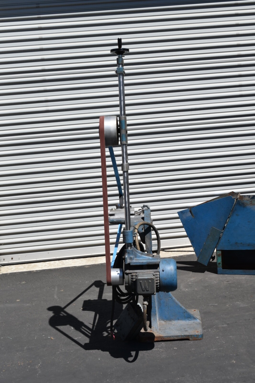 Stephen Bader Space Saver belt grinder