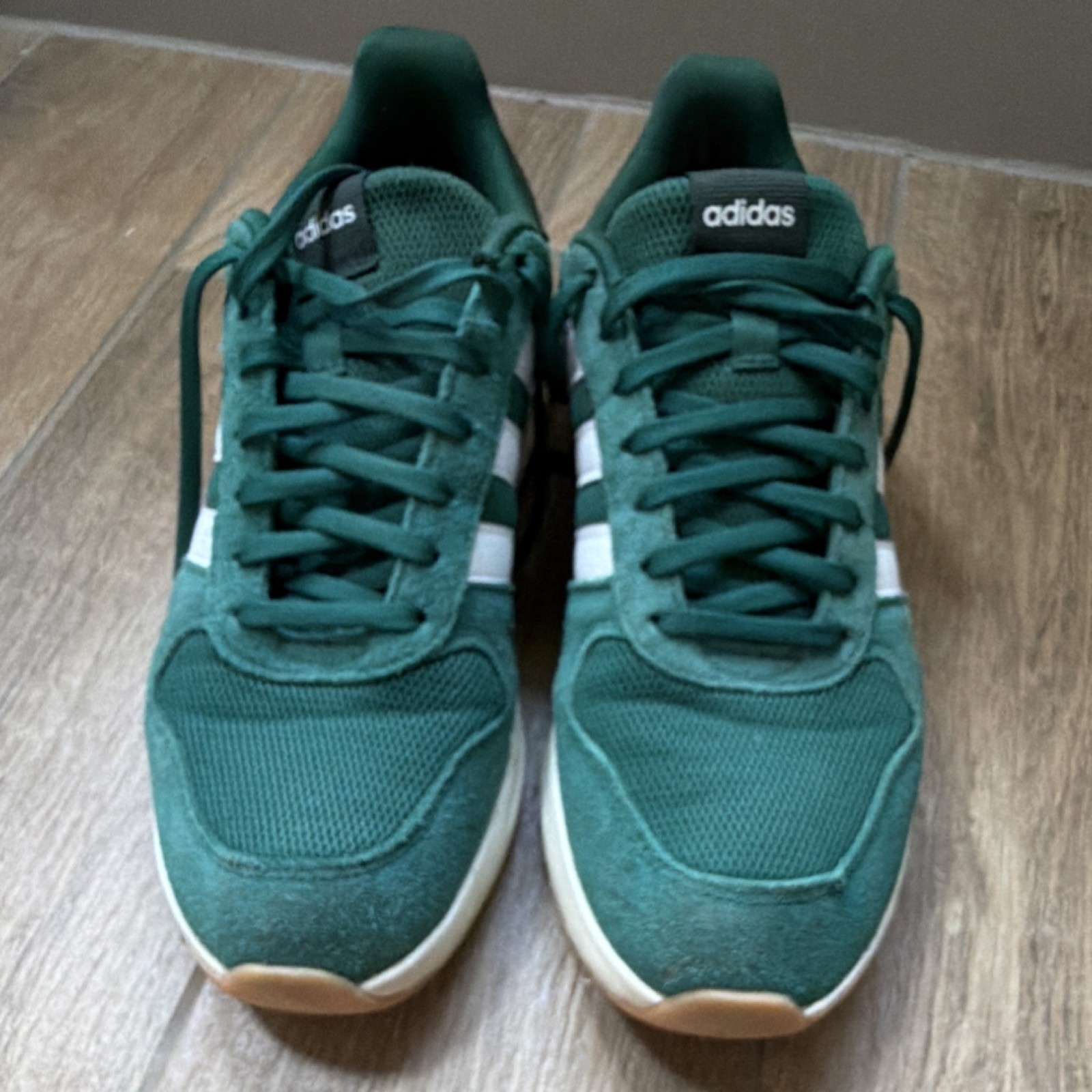 adidas Cloudfoam Comfort Men's Green White Suede Mesh Running Shoes US 9.5
