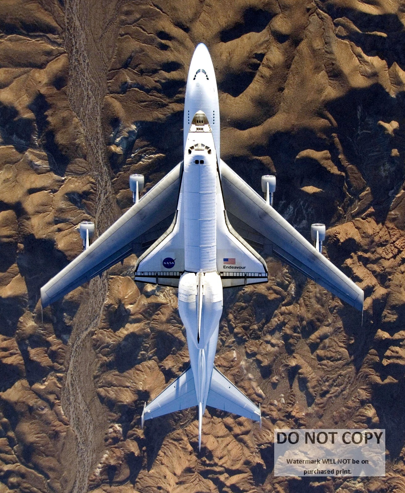 OVERHEAD VIEW SPACE SHUTTLE ENDEAVOUR ON 747 TRANSPORT  8X10 NASA PHOTO (BT-778)