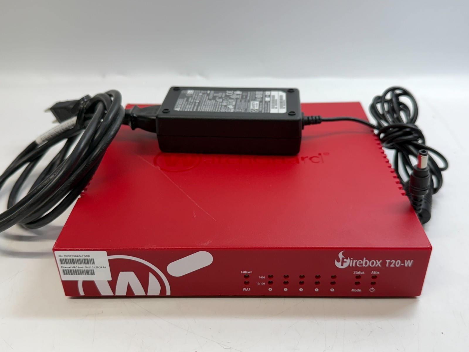 WatchGuard FS2AE5 Firebox T20-W w/AC