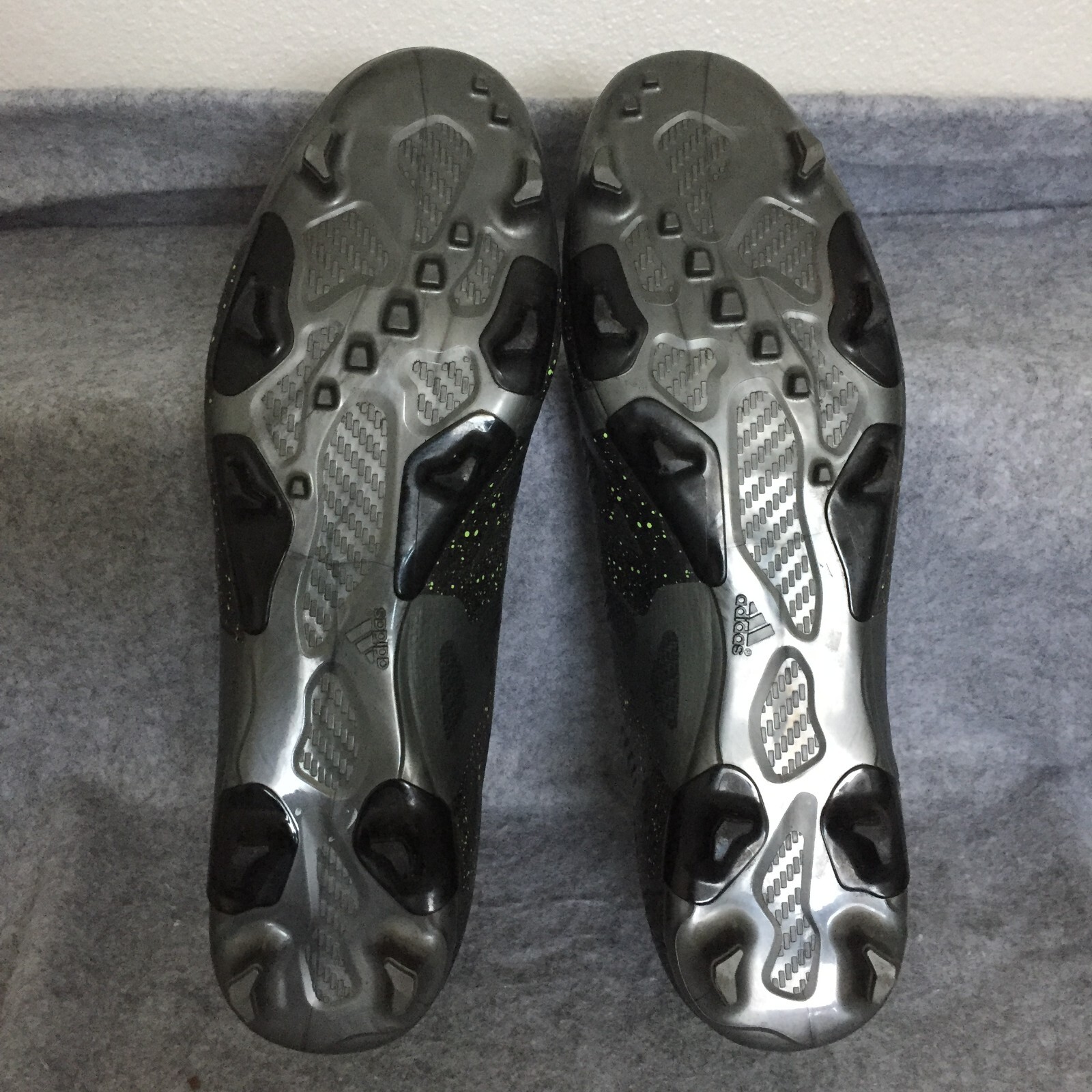 Adidas 15.3X Soccer Cleats, Men's 13 (Black w/ Neon Green Splatter)