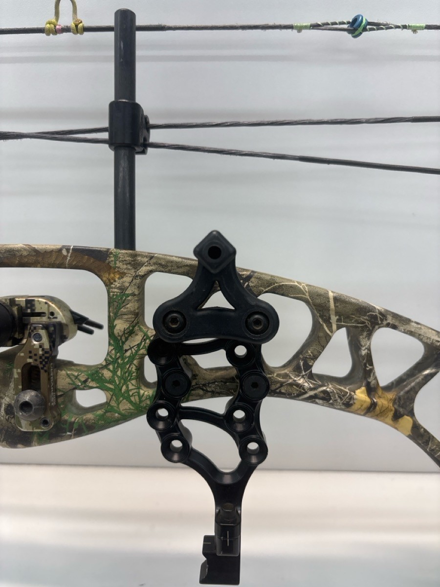 PRE-OWNED COMPUND BOW HOYT ARCHERY TORREX (P23017165)